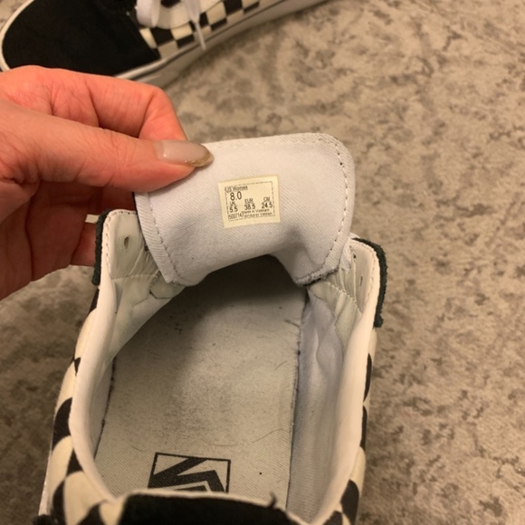 Vans women’s checkered - Picture 8 of 8